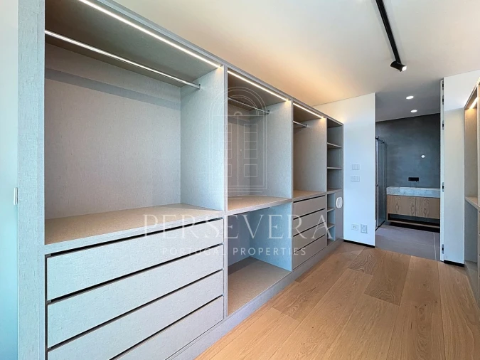 Moradia T4 para Venda em Alcabideche Foto 36