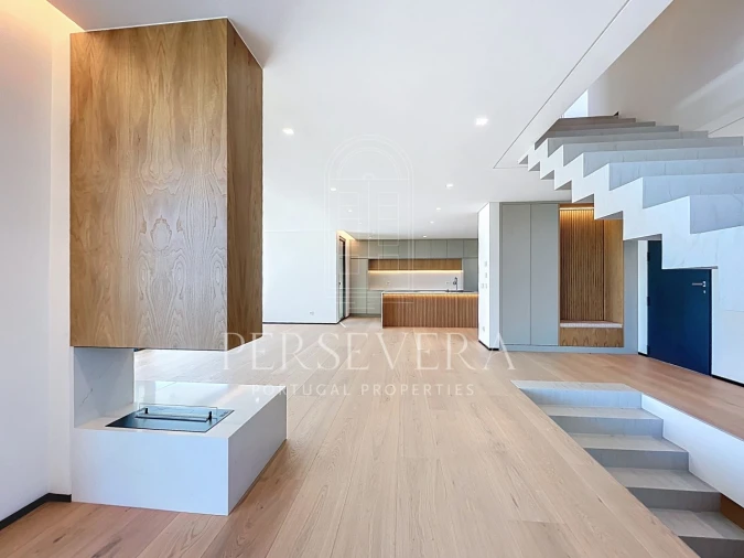 Moradia T4 para Venda em Alcabideche Foto 3