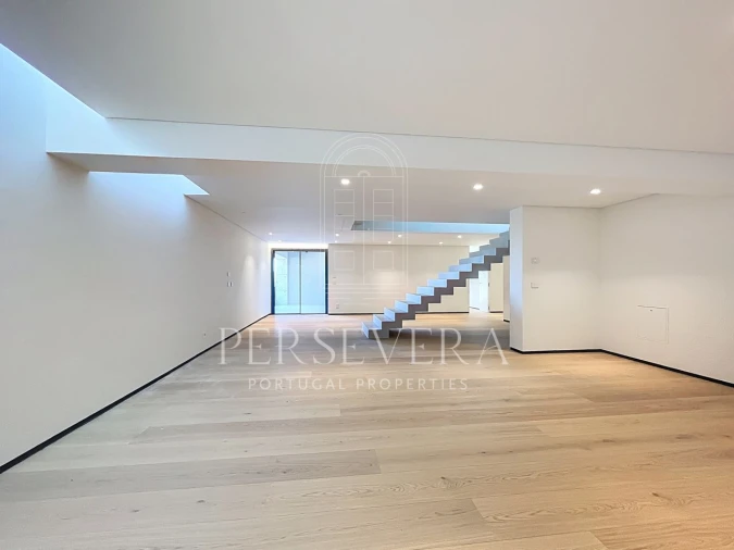 Moradia T4 para Venda em Alcabideche Foto 37