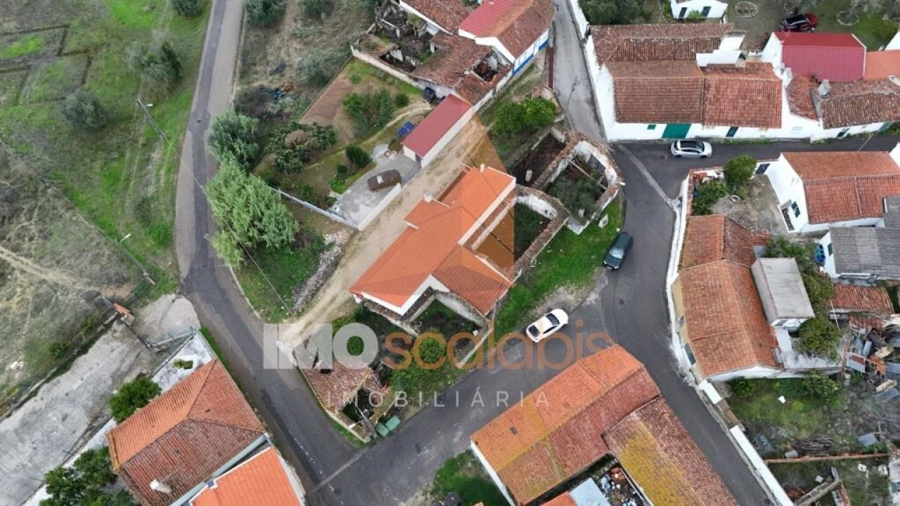 Moradia T3 para Venda em Almoster Foto 15