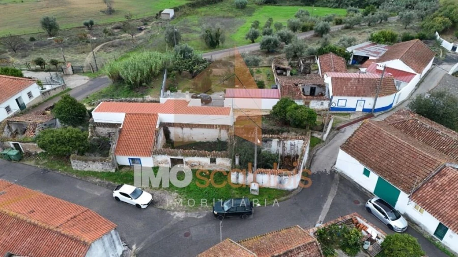 Moradia T3 para Venda em Almoster Foto 2