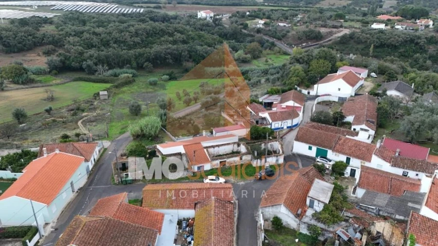 Moradia T3 para Venda em Almoster Foto 5