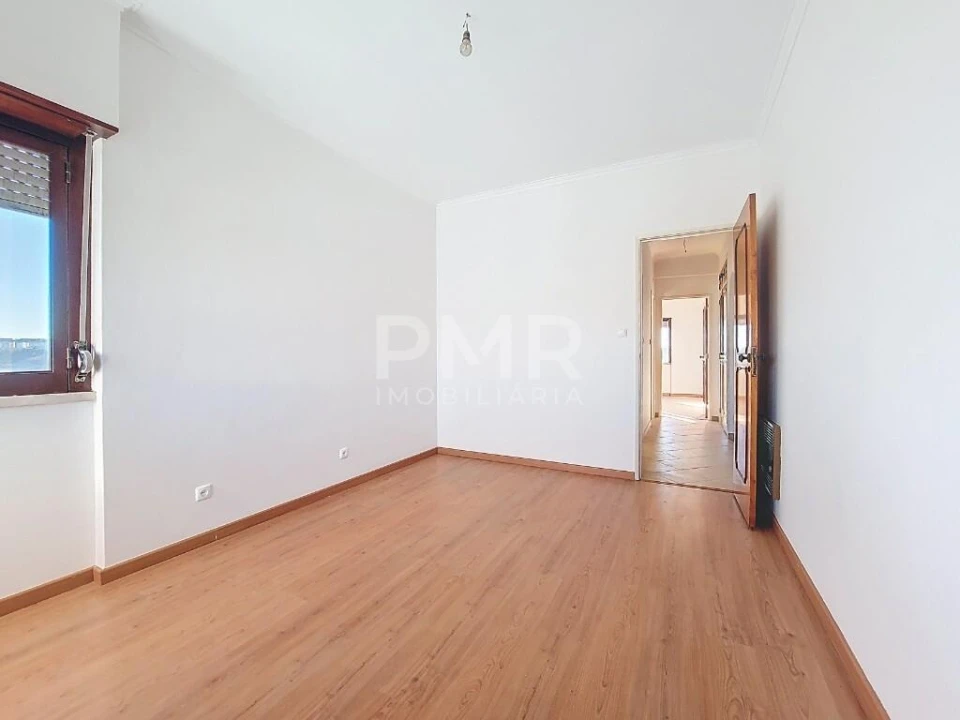 Apartamento T3 para Arrendamento em Odivelas Foto 19