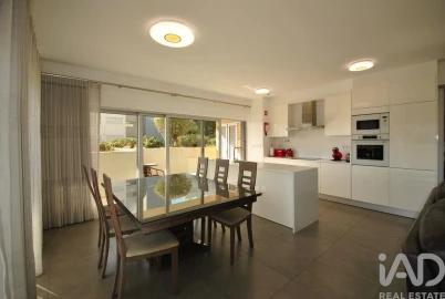 Apartamento T3 para Venda em Albufeira e Olhos de Água