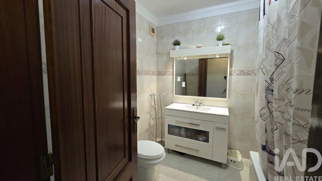 Apartamento T2 para Venda em Cadaval e Pêro Moniz Foto 7