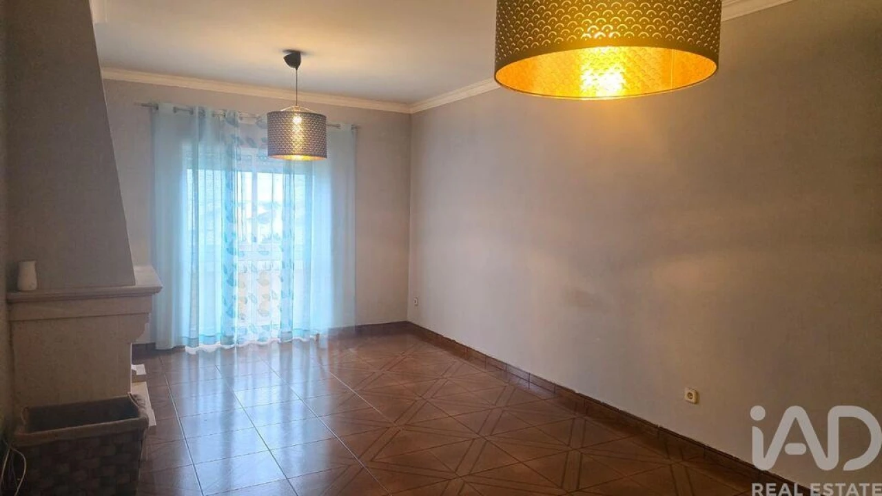 Apartamento T2 para Venda em Cadaval e Pêro Moniz Foto 3