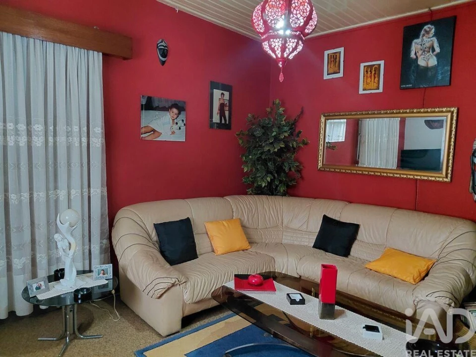 Moradia T4 para Venda em Unhais da Serra Foto 9