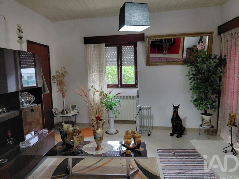 Moradia T4 para Venda em Unhais da Serra Foto 8