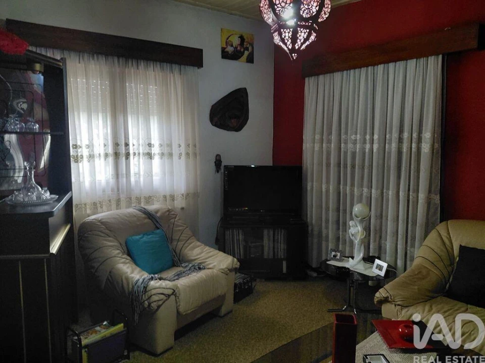 Moradia T4 para Venda em Unhais da Serra Foto 12