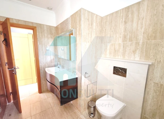 Moradia T5 para Venda em Luz Foto 24