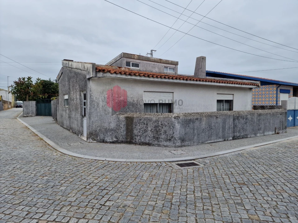 Moradia T4 para Venda em Cidade da Maia Foto 1