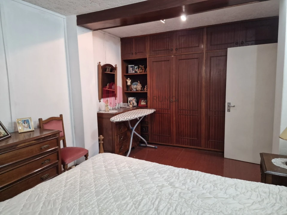 Moradia T4 para Venda em Cidade da Maia Foto 11