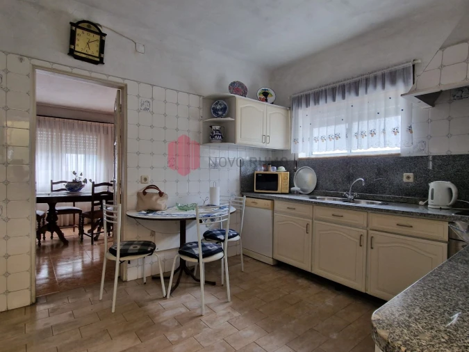 Moradia T4 para Venda em Cidade da Maia Foto 2