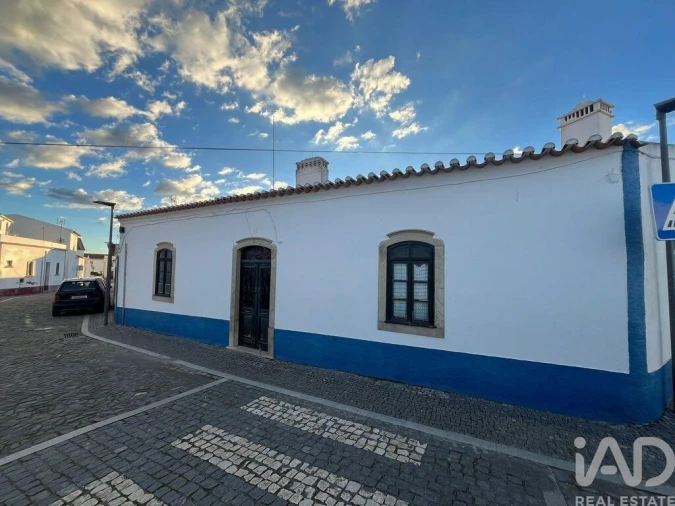 Moradia T4 para Venda em Santa Clara-A-Nova e Gomes Aires Foto 3