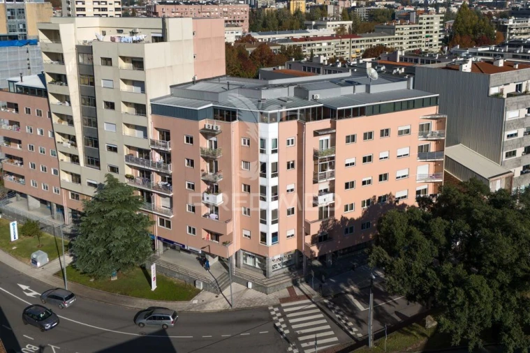 Apartamento T3 para Venda em São Vitor (Braga)