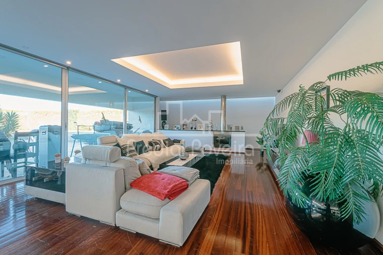 Moradia T5 para Venda em Apúlia e Fão Foto 8