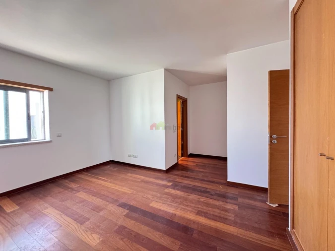 Apartamento T5 para Venda em Beja (Santiago Maior e São João Baptista) Foto 33