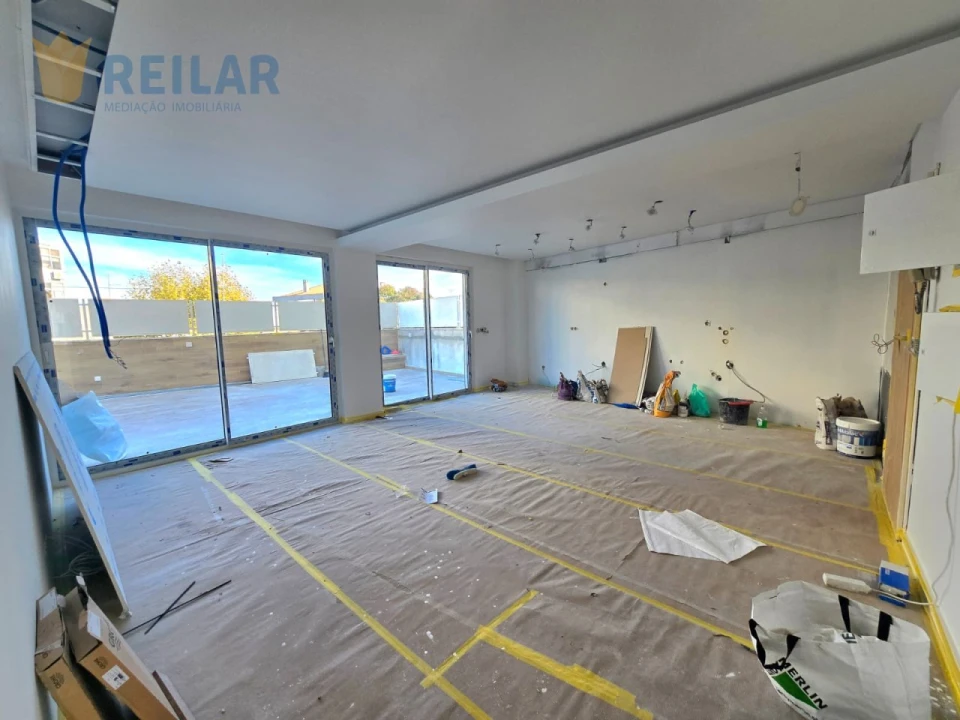 Apartamento T3 para Venda em Santa Iria de Azoia, São João da Talha e Bobadela Foto 2