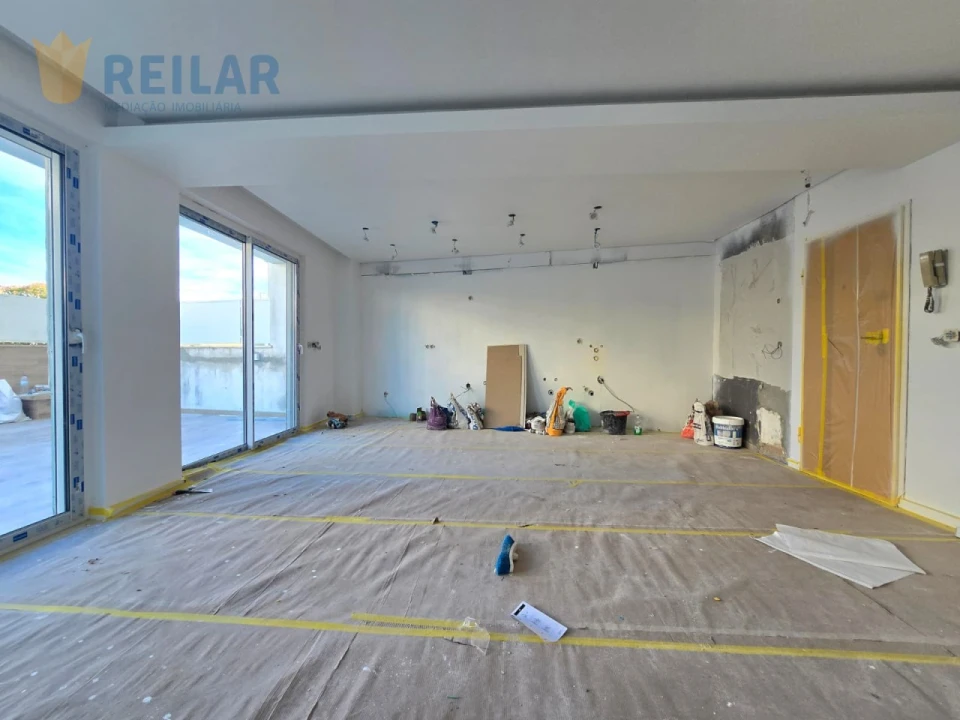 Apartamento T3 para Venda em Santa Iria de Azoia, São João da Talha e Bobadela Foto 6