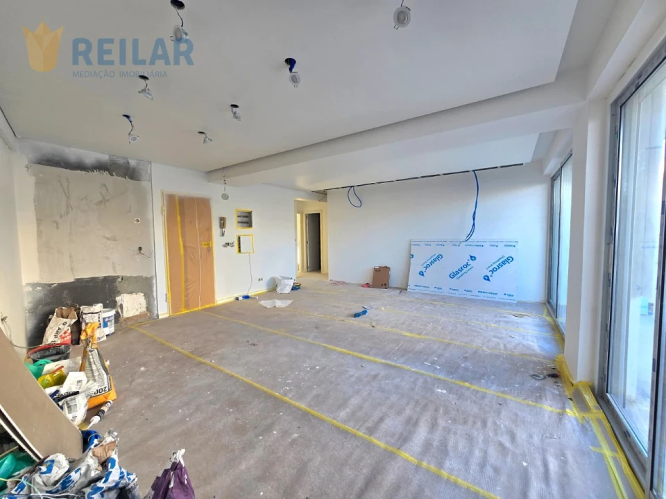 Apartamento T3 para Venda em Santa Iria de Azoia, São João da Talha e Bobadela Foto 7