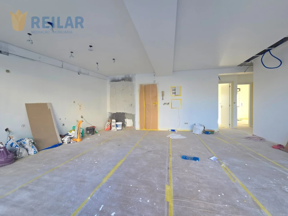 Apartamento T3 para Venda em Santa Iria de Azoia, São João da Talha e Bobadela Foto 9