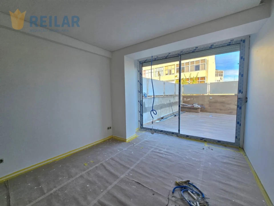 Apartamento T3 para Venda em Santa Iria de Azoia, São João da Talha e Bobadela Foto 10