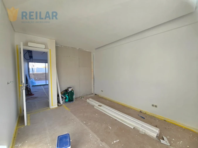 Apartamento T3 para Venda em Santa Iria de Azoia, São João da Talha e Bobadela Foto 16