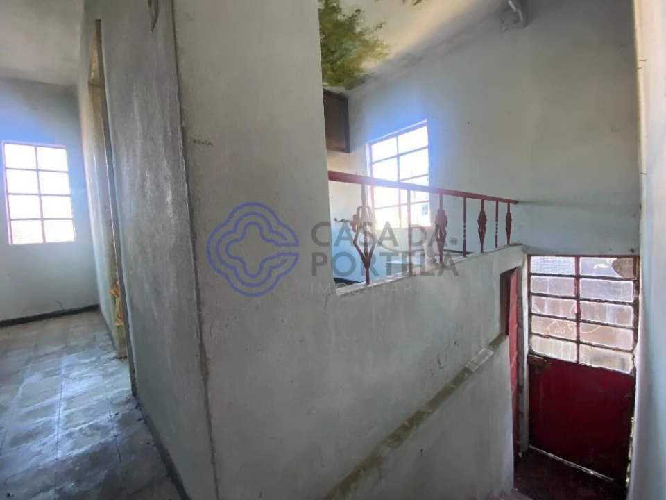 Moradia T4 para Venda em Escapães Foto 11