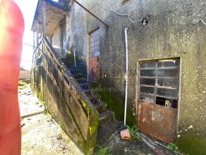 Moradia T4 para Venda em Escapães Foto 14