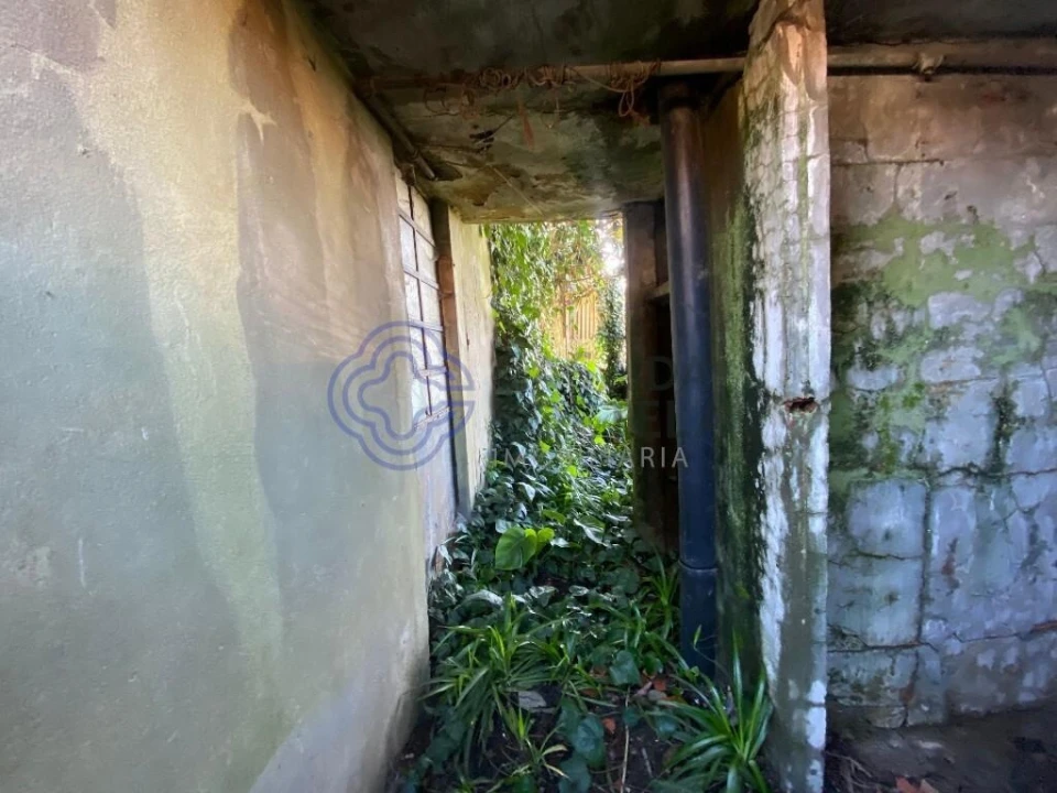 Moradia T4 para Venda em Escapães Foto 7