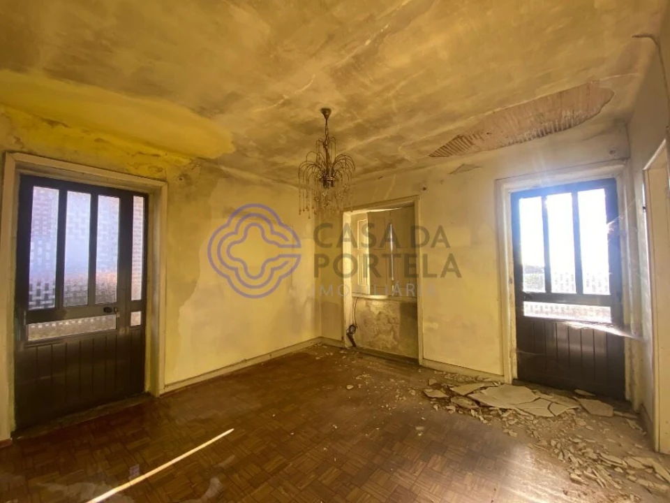 Moradia T4 para Venda em Escapães Foto 64