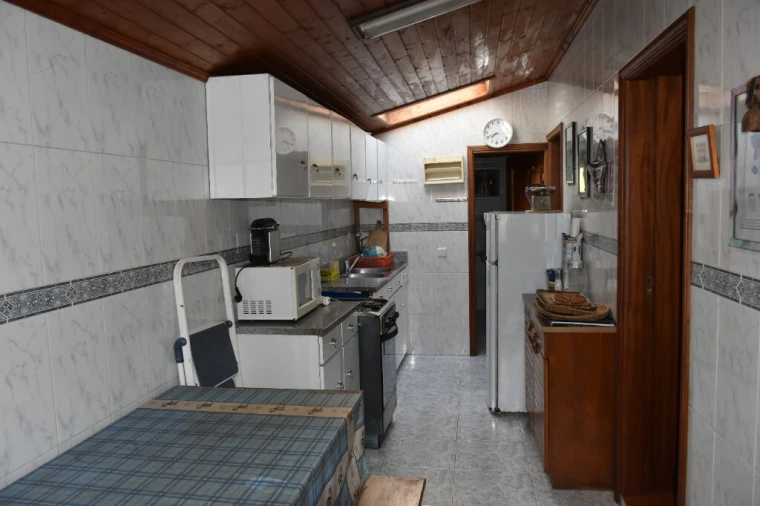 Moradia T2 para Venda em Caide de Rei Foto 5