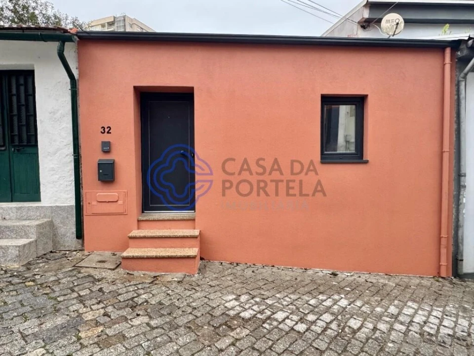 Moradia T1 para Venda em Campanhã Foto 1