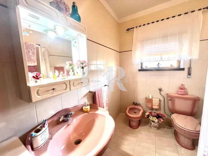 Moradia T4 para Venda em Arega Foto 93