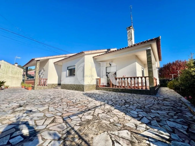 Moradia T4 para Venda em Arega Foto 46