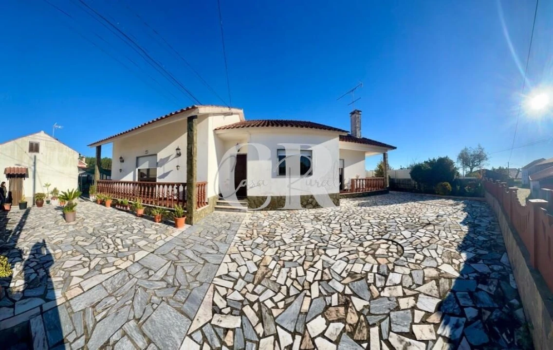 Moradia T4 para Venda em Arega Foto 54