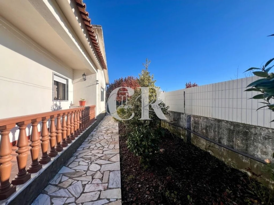 Moradia T4 para Venda em Arega Foto 47