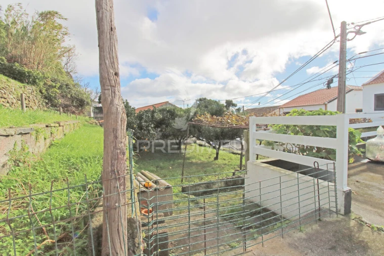 Moradia T3 para Venda em Angra (São Pedro) Foto 19