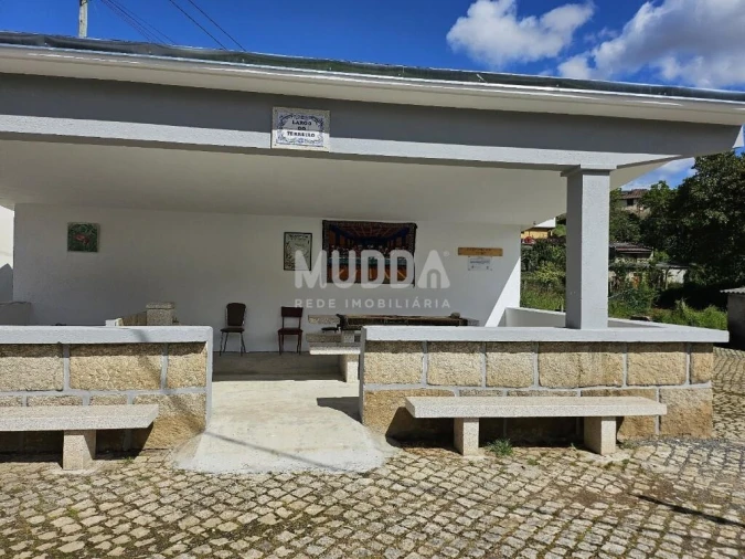 Moradia T2 para Venda em Rabal Foto 9