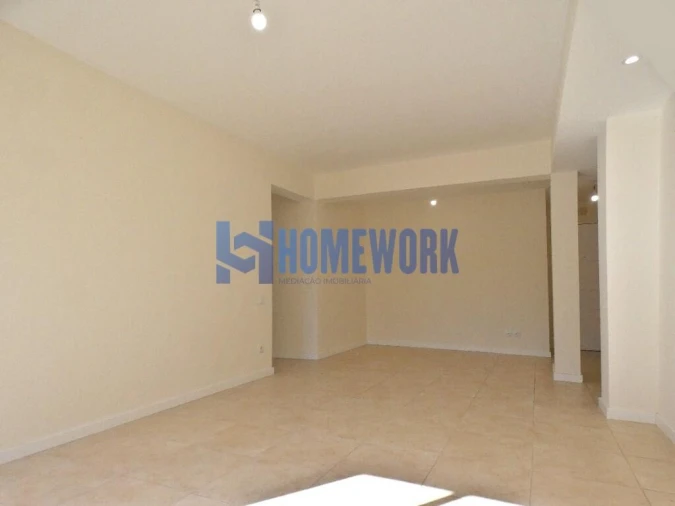 Apartamento T2 para Venda em Algueirão-Mem Martins Foto 12