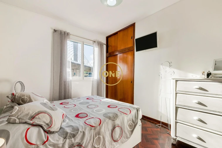 Moradia T4 para Venda em Funchal (Santa Luzia) Foto 16