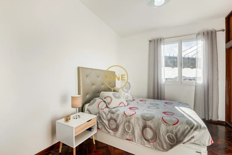 Moradia T4 para Venda em Funchal (Santa Luzia) Foto 15