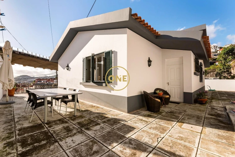 Moradia T4 para Venda em Funchal (Santa Luzia) Foto 24