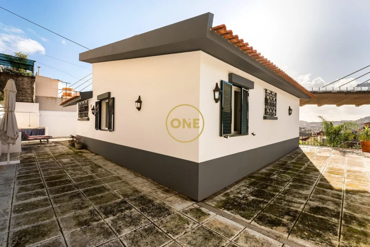 Moradia T4 para Venda em Funchal (Santa Luzia) Foto 25