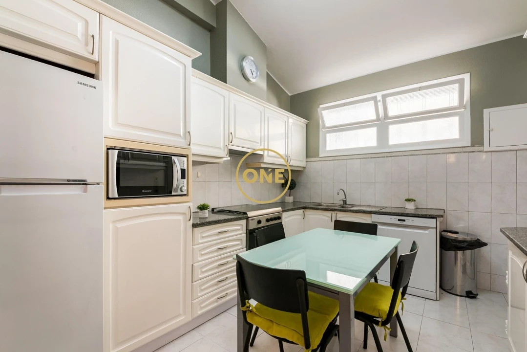 Moradia T4 para Venda em Funchal (Santa Luzia) Foto 7