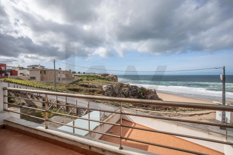 Moradia T3 para Venda em A dos Cunhados e Maceira Foto 4