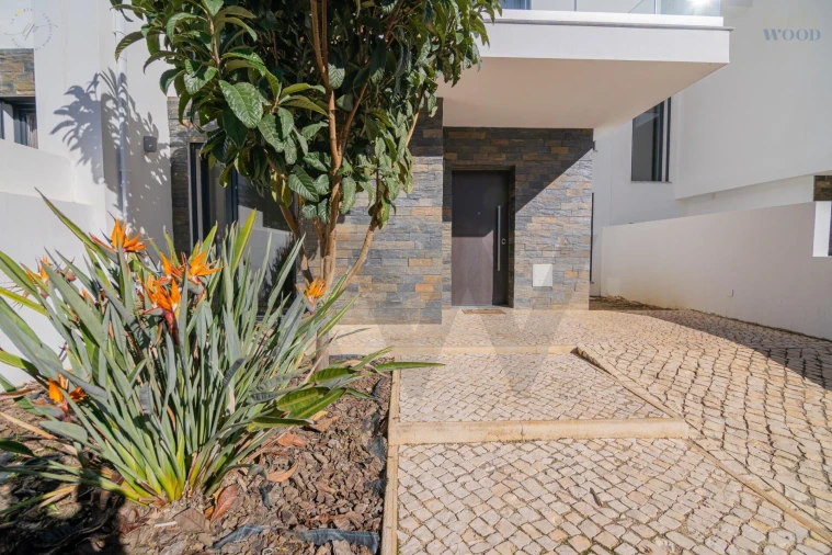 Moradia T3 para Venda em Portimão Foto 4