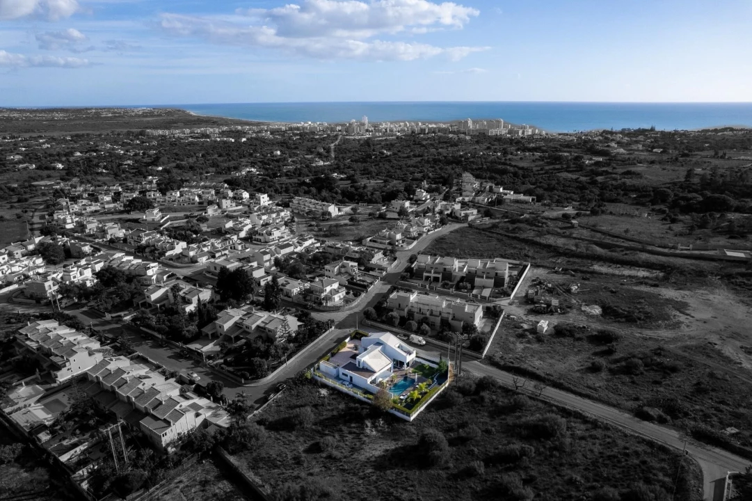 Moradia T3 para Venda em Armação de Pera Foto 39