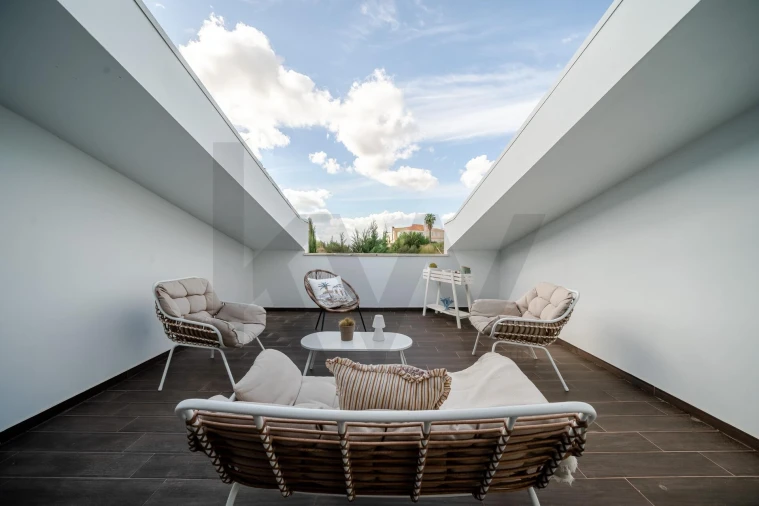 Moradia T3 para Venda em Armação de Pera Foto 28