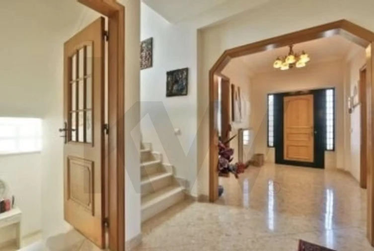 Moradia T4 para Arrendamento em Alcabideche Foto 9